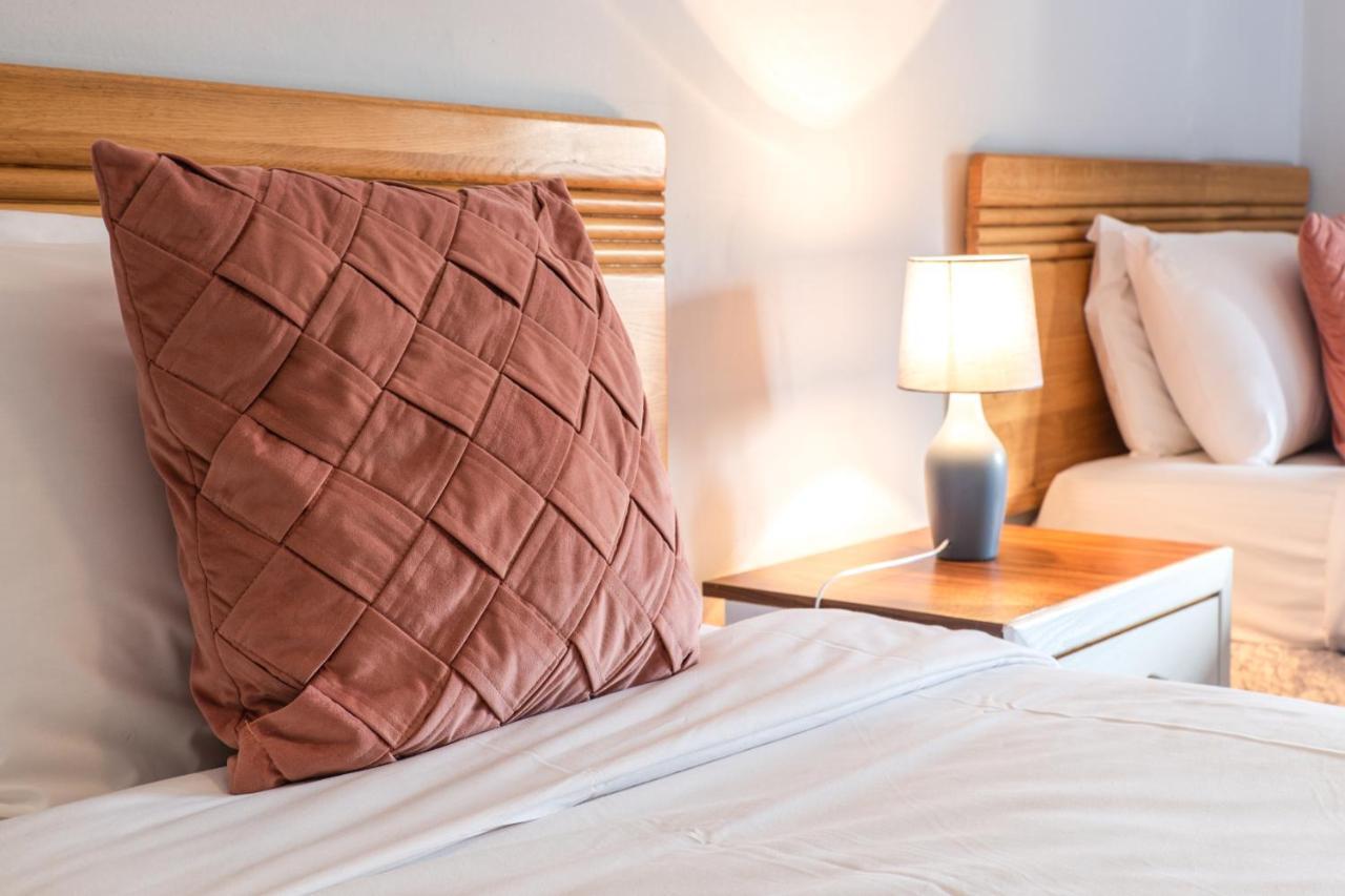 Plough Hotel Νορθάμπτον Εξωτερικό φωτογραφία